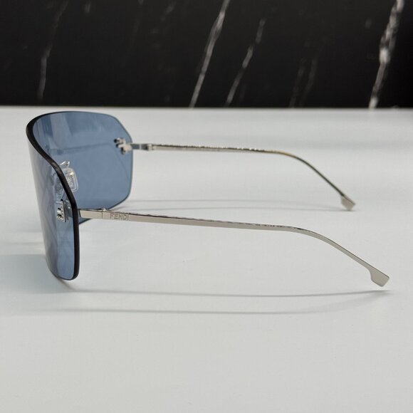 NEW FENDI FE4121US 16V BLUE SUNGLASSES WOMEN FENDI